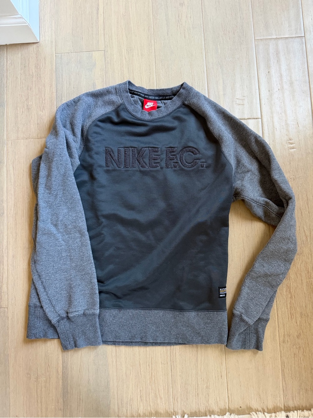 Nike FC Gray Sweatshirt Soccer Football Medium